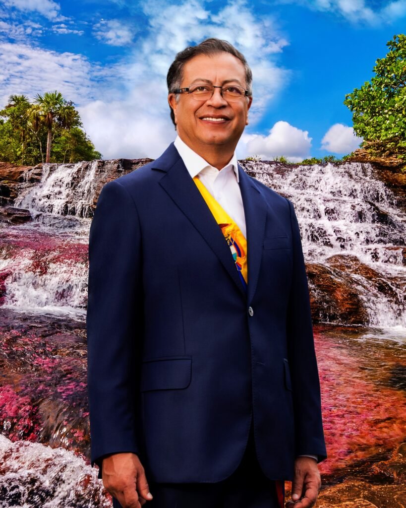 Retrato oficial de Gustavo Petro en 2022, imagen de archivo de su periodo presidencial, no de la reunión del Pacto Histórico.