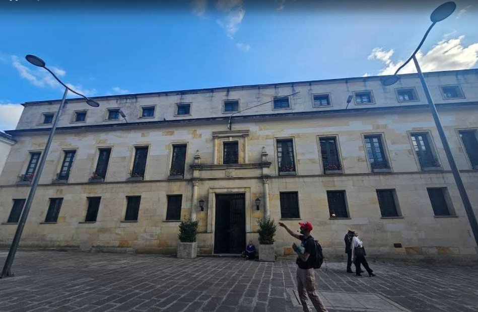 Fachada del Palacio de San Carlos, sede de la Cancillería de Colombia en Bogotá