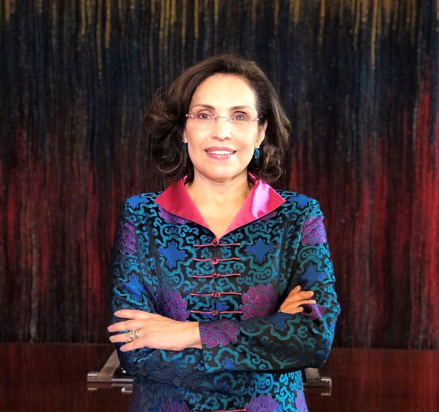 Retrato oficial de archivo de Viviane Morales Hoyos, tomado en 2018 durante su etapa como embajadora.